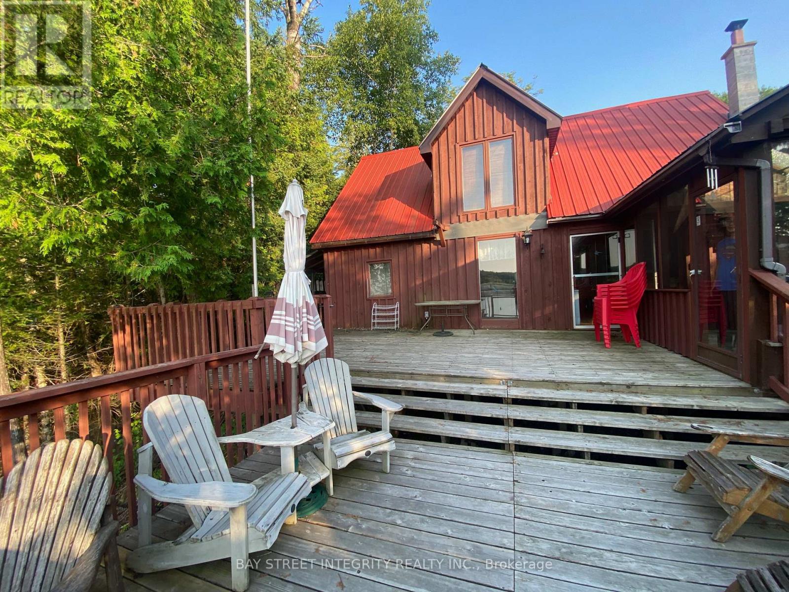 376 FARADALE COURT - 25