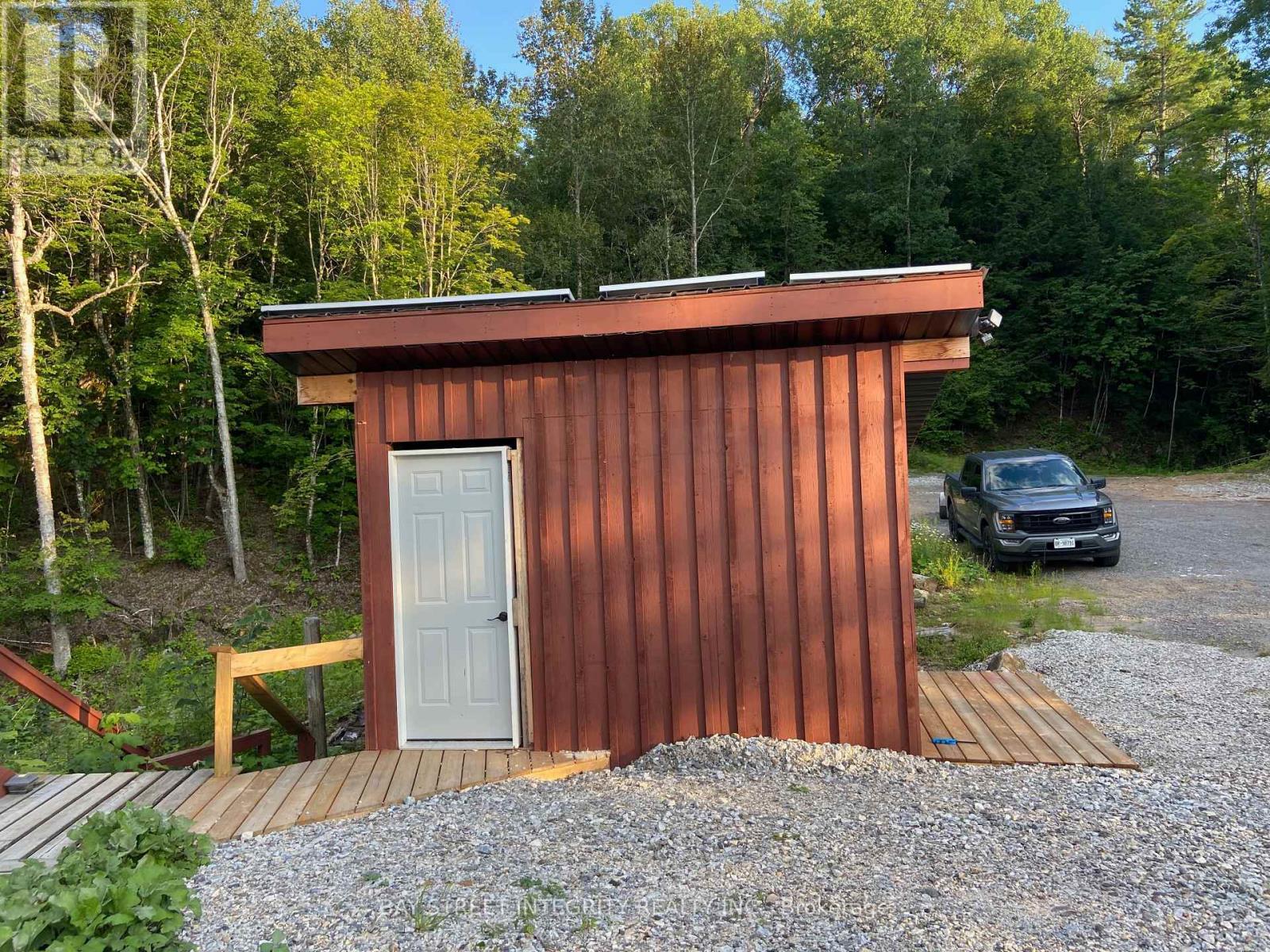 376 FARADALE COURT - 39