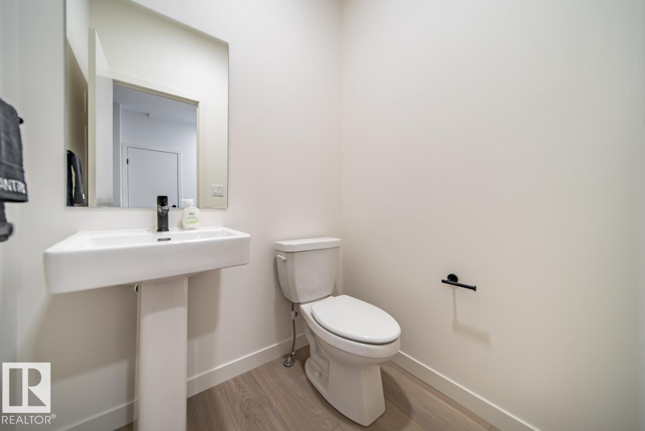 5601 69 ST - 5