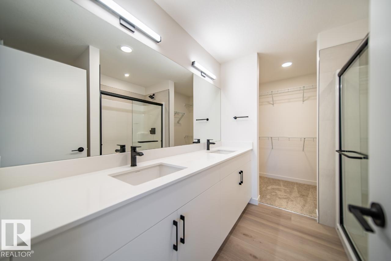5601 69 ST - 8