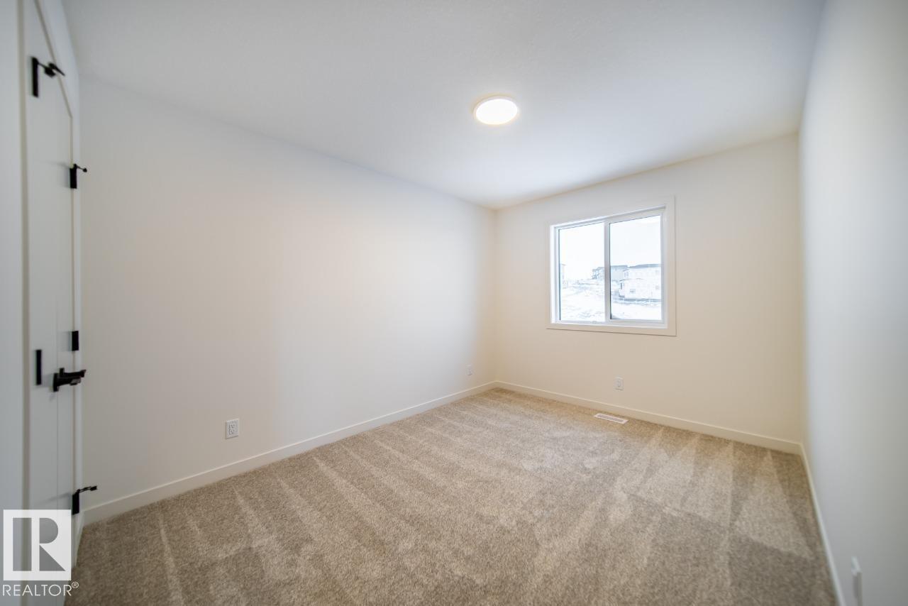 5601 69 ST - 9
