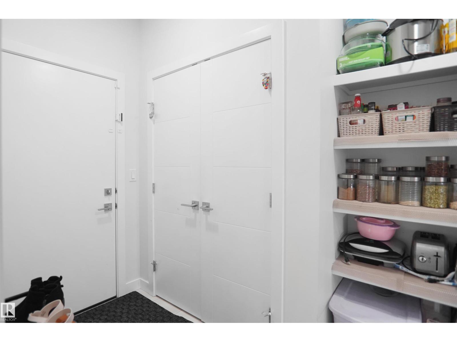 2551 12 AV NW - 12
