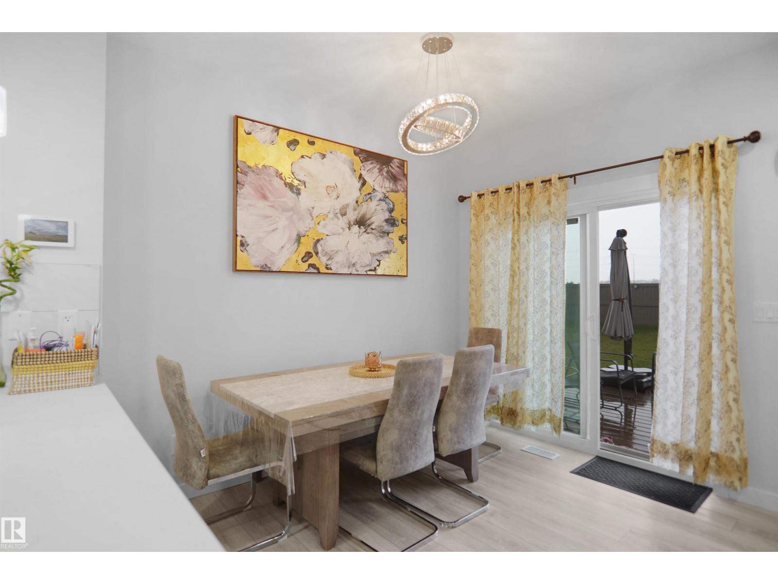 2551 12 AV NW - 20