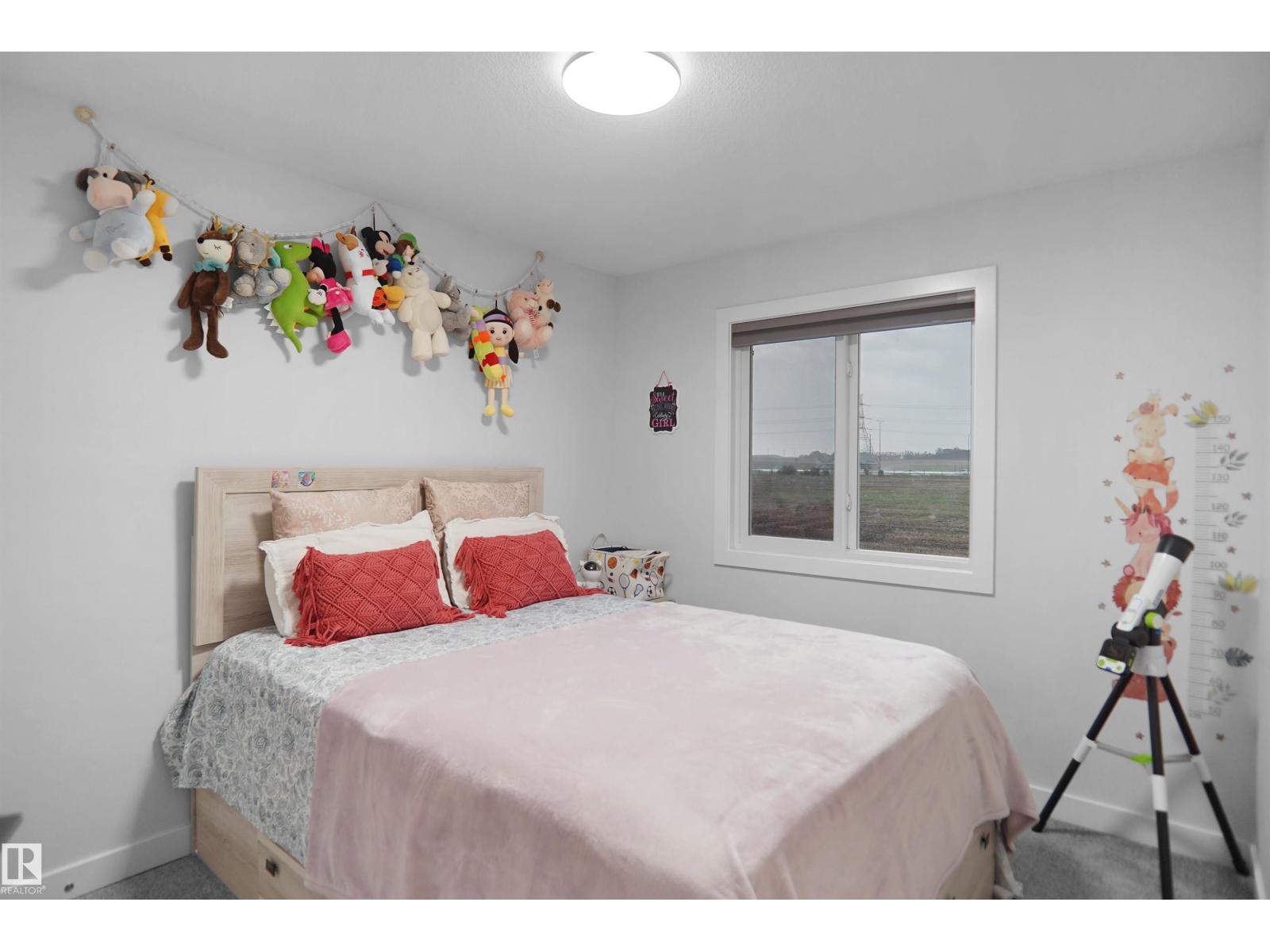 2551 12 AV NW - 26