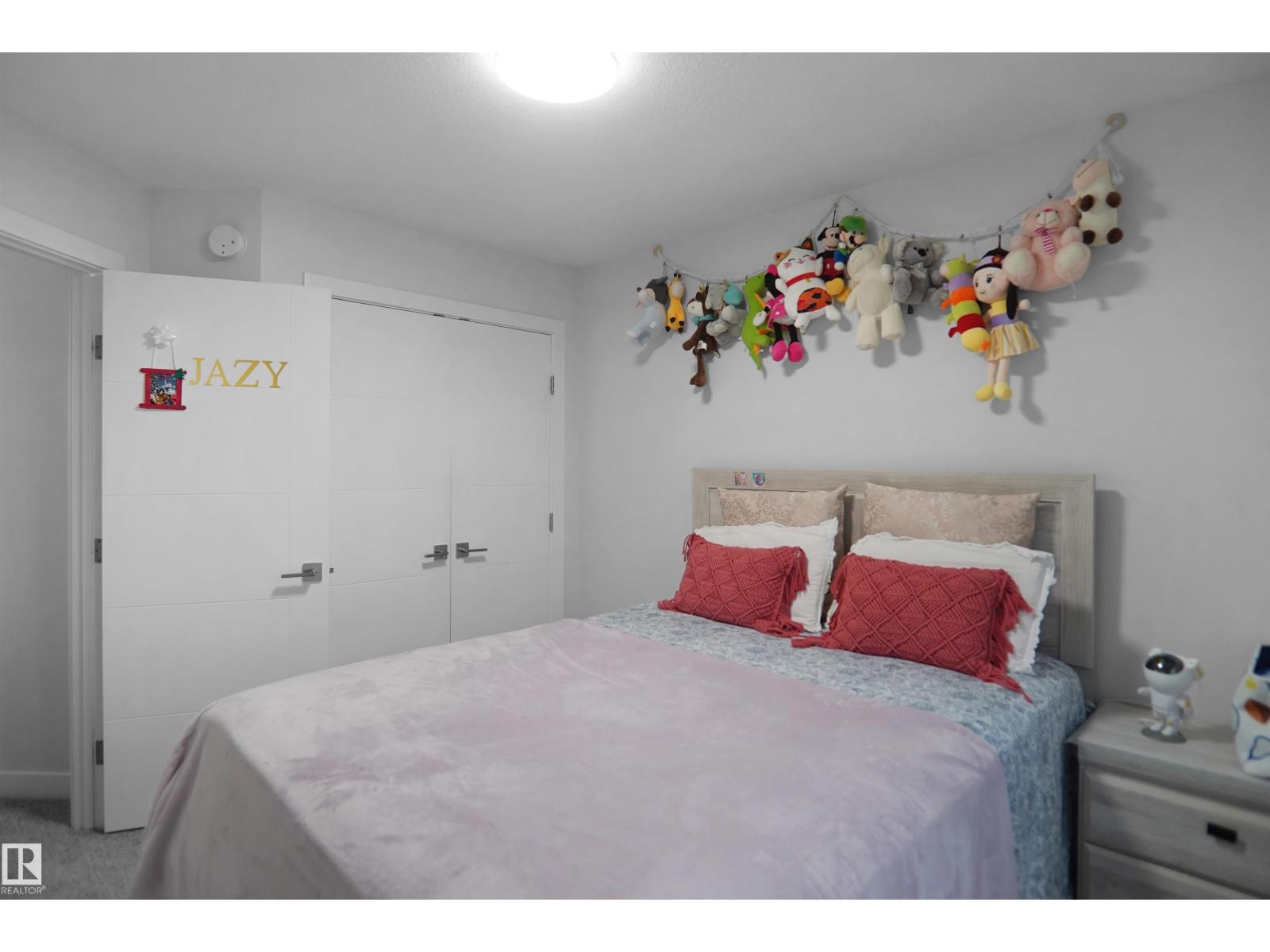 2551 12 AV NW - 27