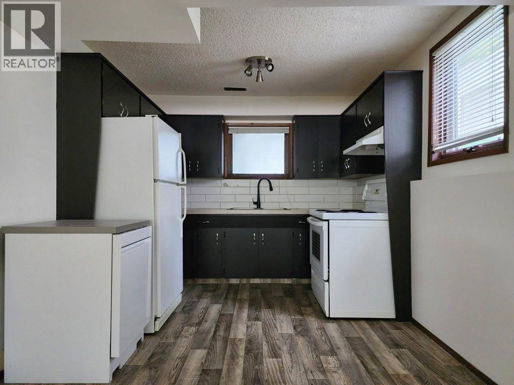 1818 Lakeside Road S - 22