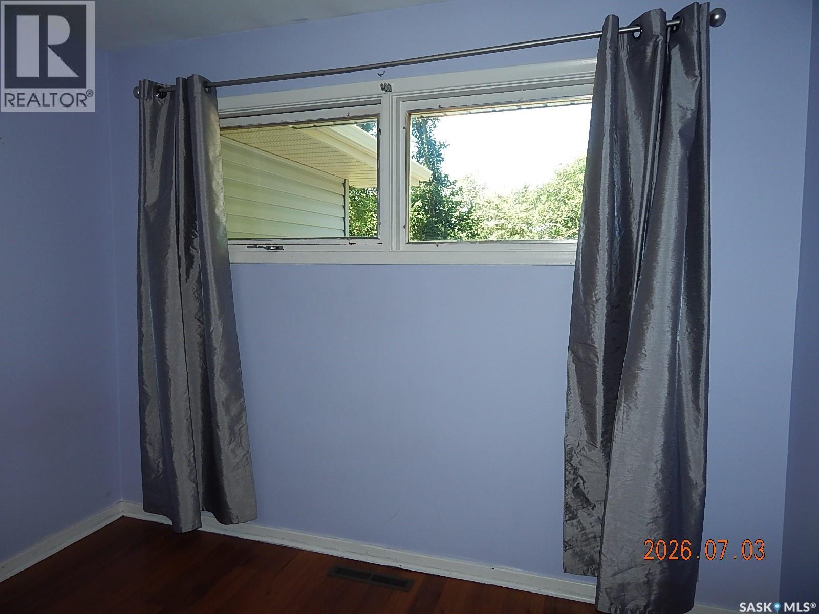 710 3RD STREET E - 15