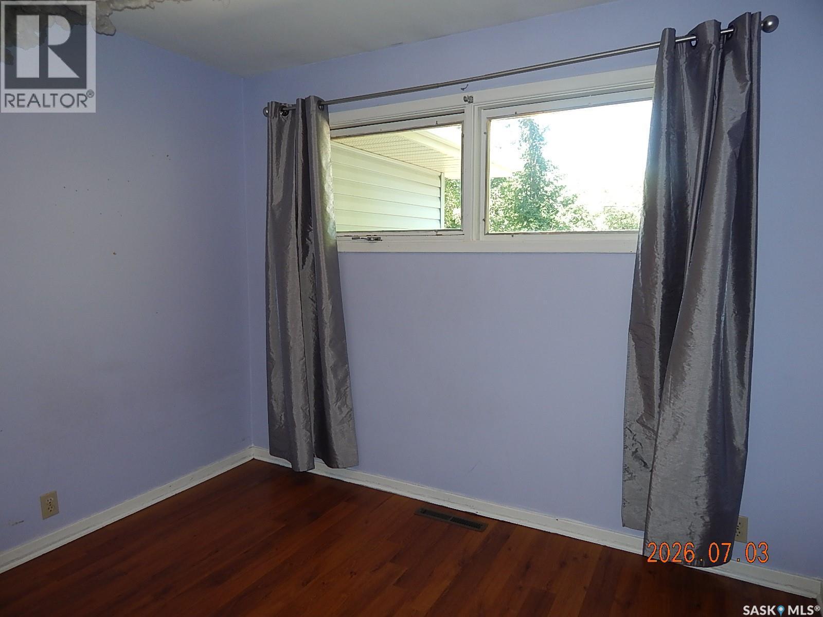 710 3RD STREET E - 16