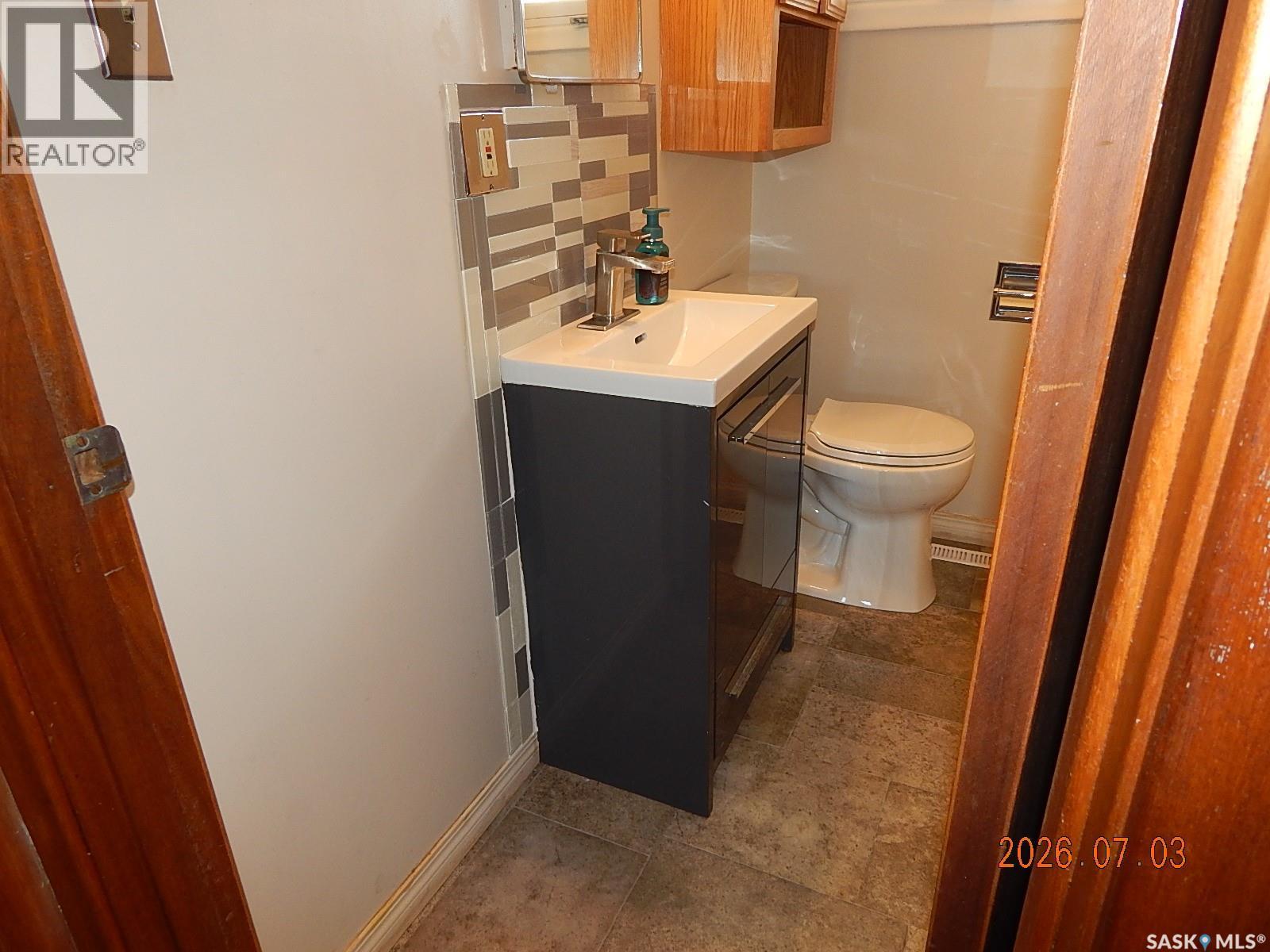 710 3RD STREET E - 18