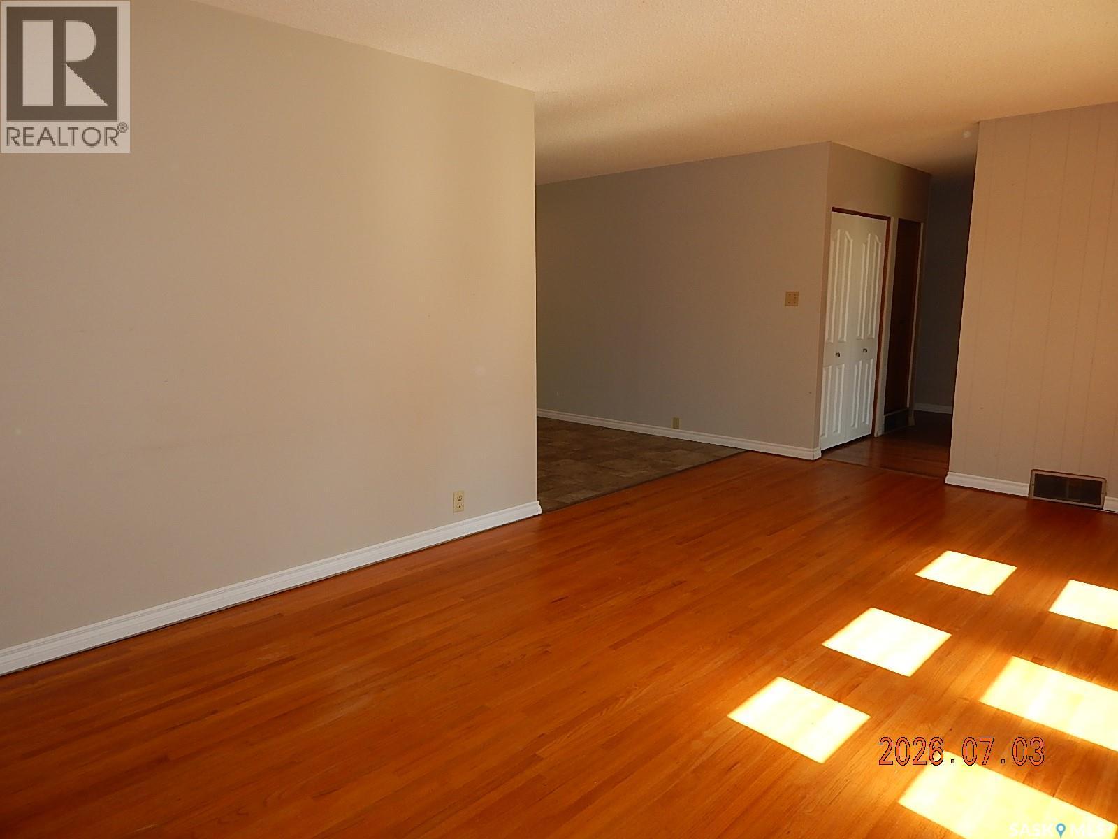 710 3RD STREET E - 4