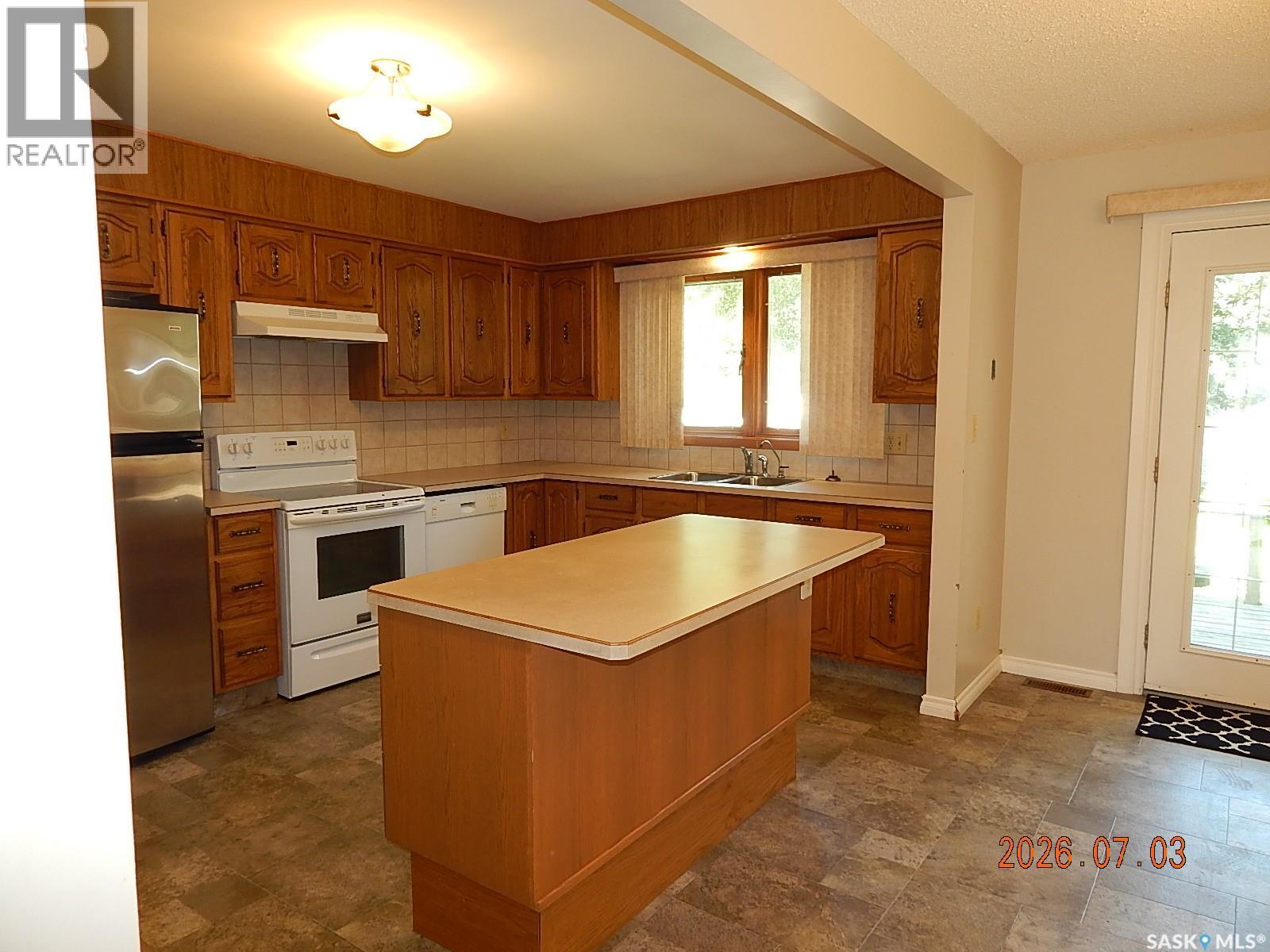 710 3RD STREET E - 5