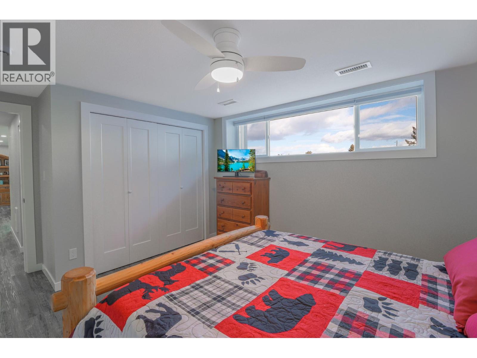 1405 2A Avenue S - 30