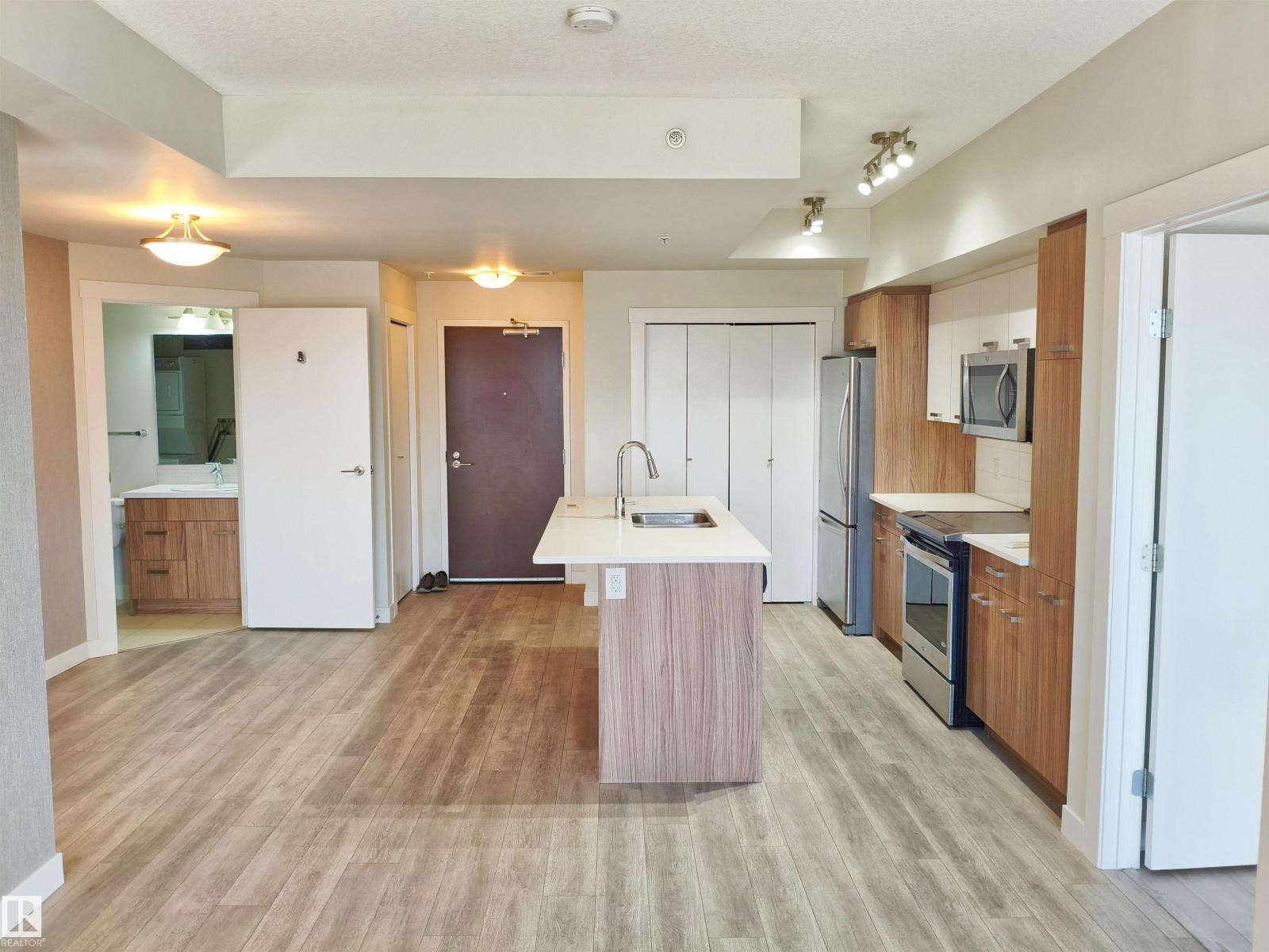 #2505 10410 102 AV NW - 20