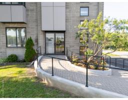366 Ch. D'aylmer, Gatineau, QC J9H1A7 Photo 8