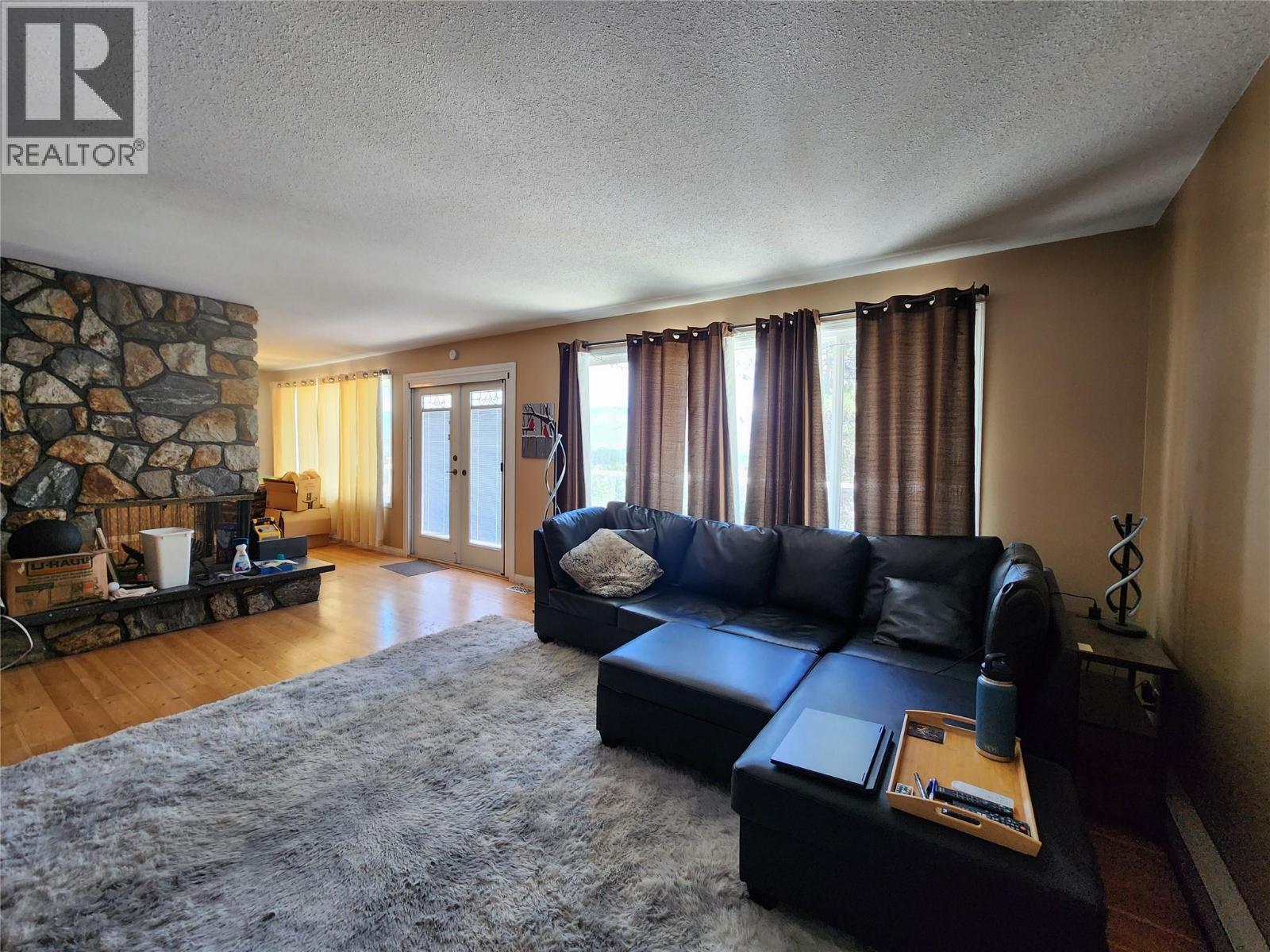 5440 41 Highway - 17