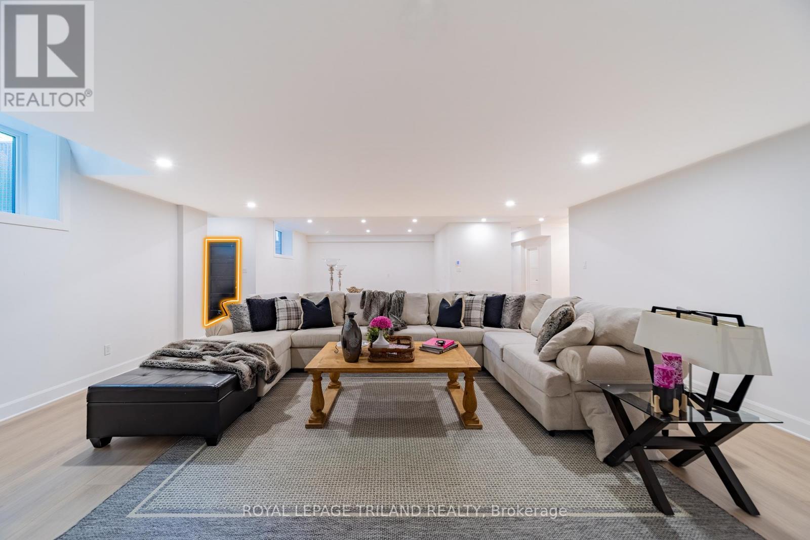 260 ONTARIO STREET - 37