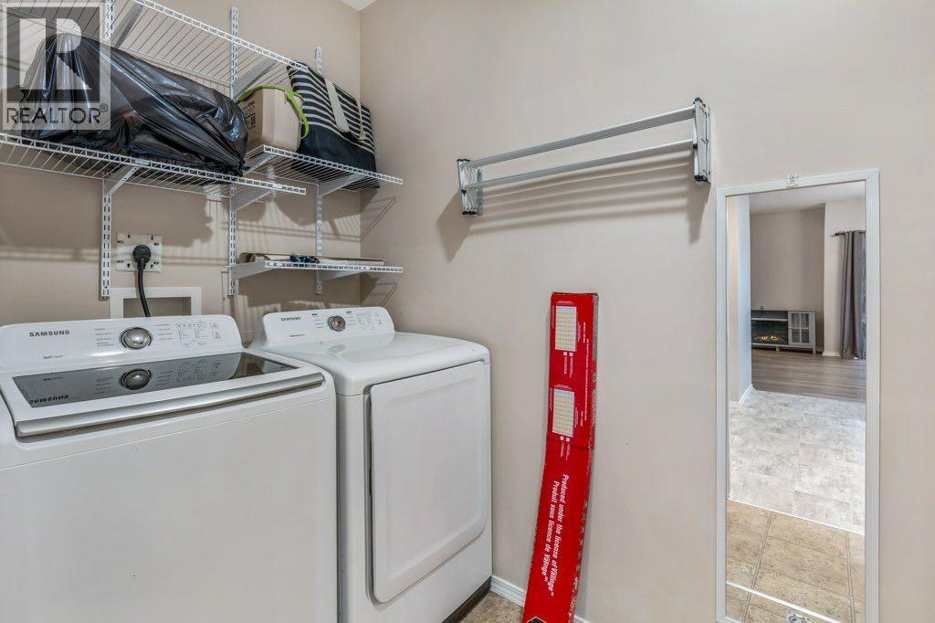 #2 121 Silkstone Road W - 13