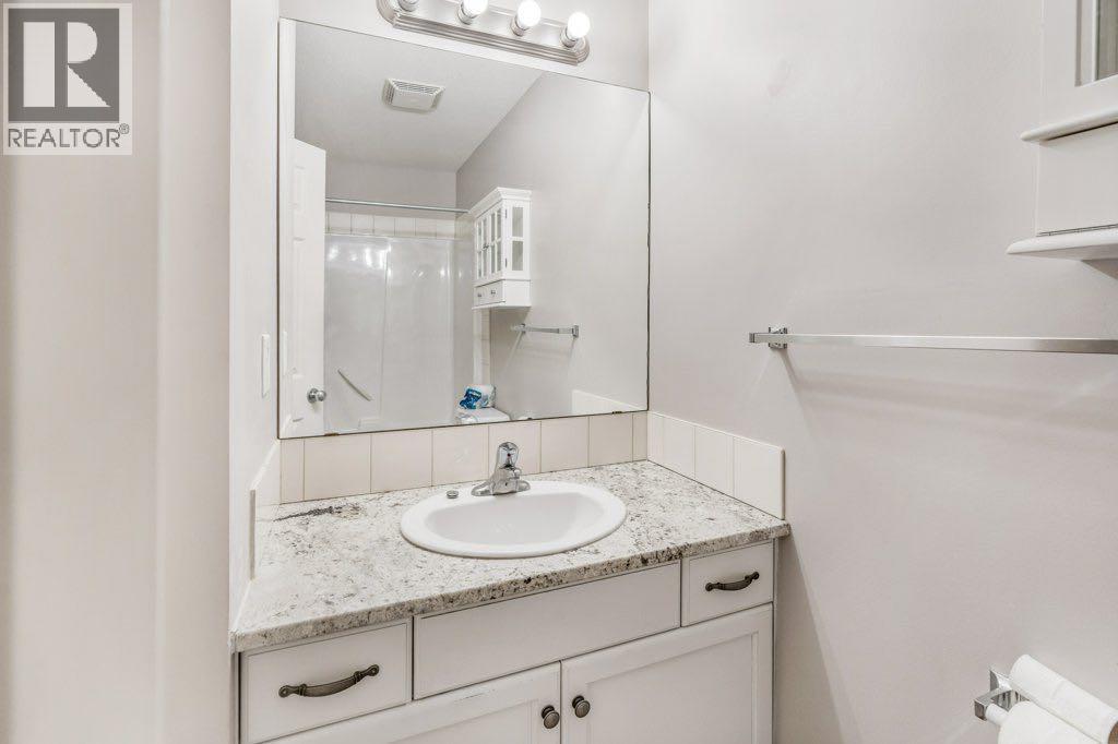 #2 121 Silkstone Road W - 21