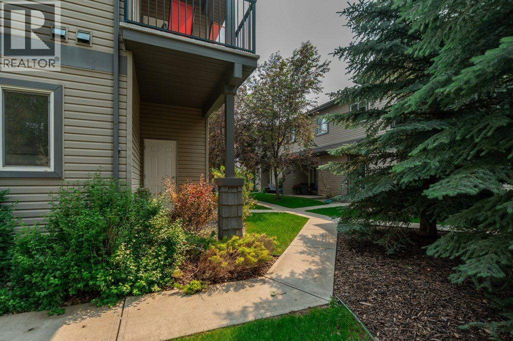 #2 121 Silkstone Road W - 23