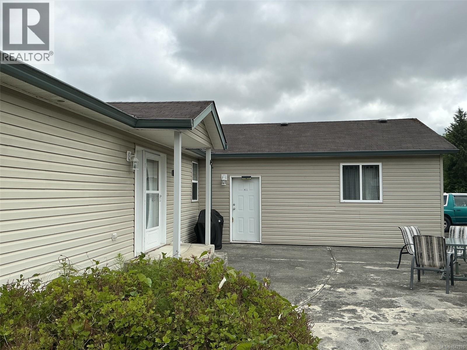 6120 Huckleberry Lane - 3