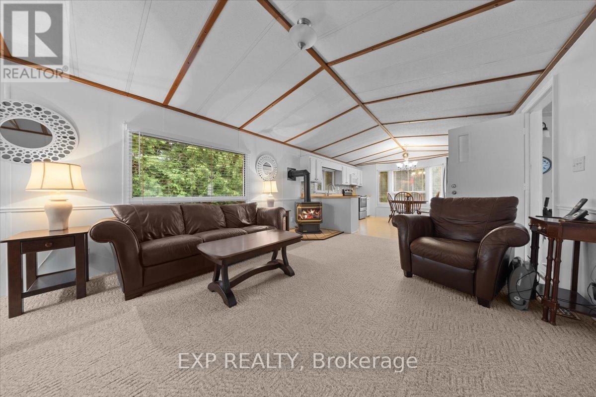 20 PINEWOOD AVENUE - 17