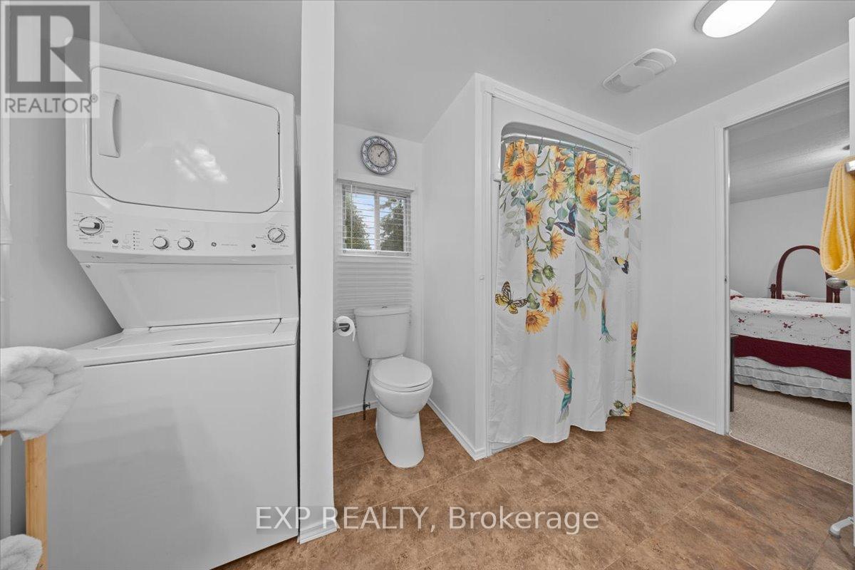 20 PINEWOOD AVENUE - 22