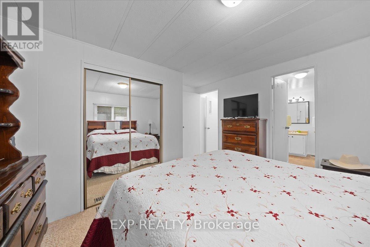 20 PINEWOOD AVENUE - 24
