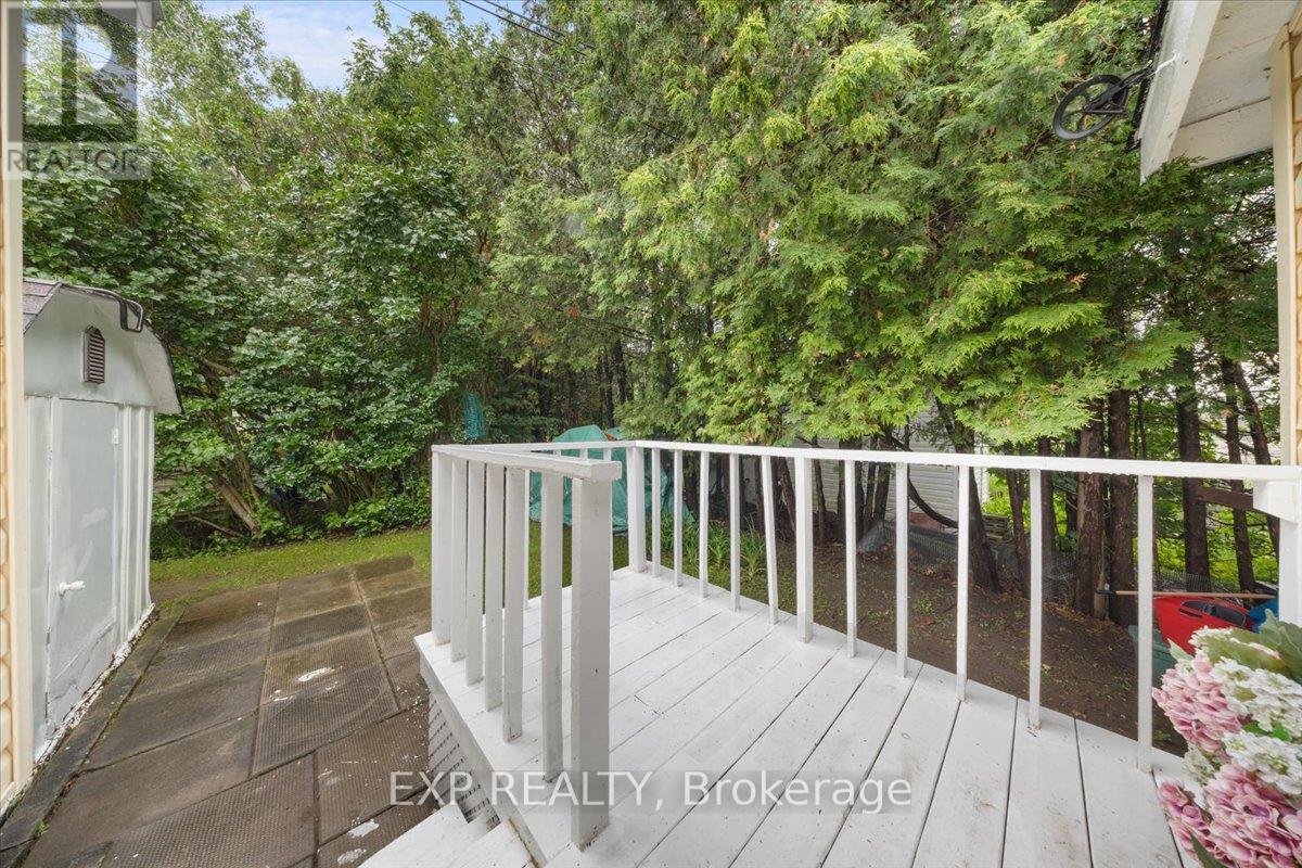 20 PINEWOOD AVENUE - 27