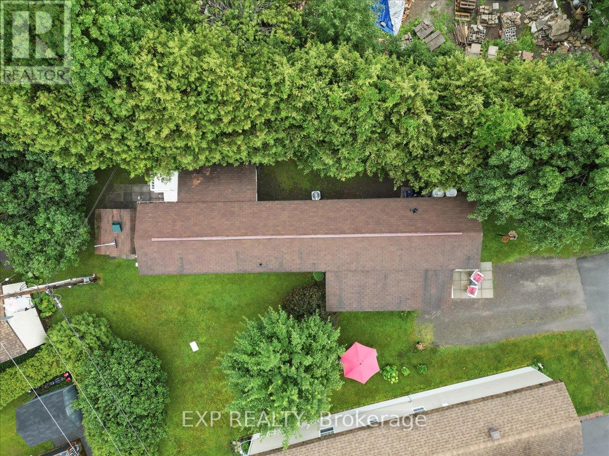 20 PINEWOOD AVENUE - 30