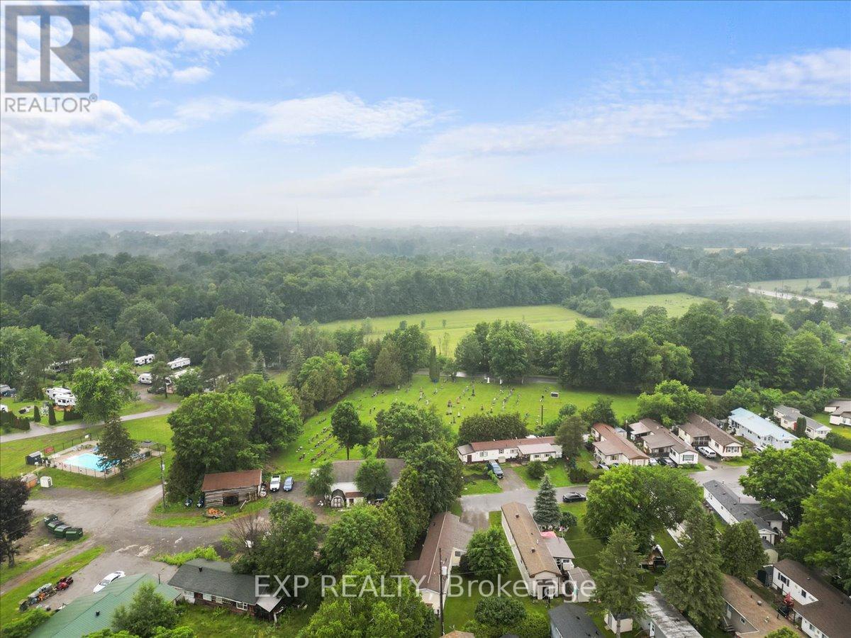 20 PINEWOOD AVENUE - 35
