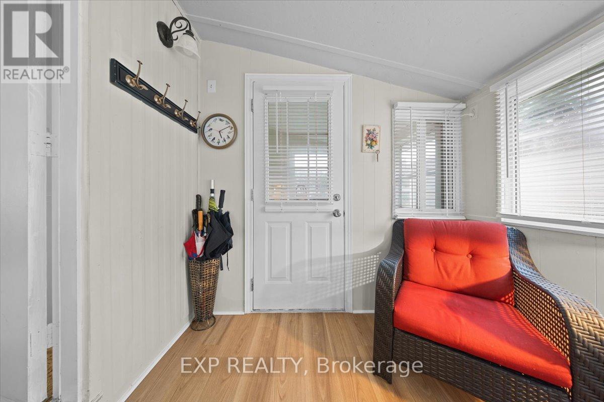 20 PINEWOOD AVENUE - 5