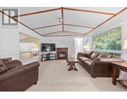 20 Pinewood Avenue, Beckwith, ON K7C3P1 Photo 14