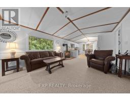 20 Pinewood Avenue, Beckwith, ON K7C3P1 Photo 17