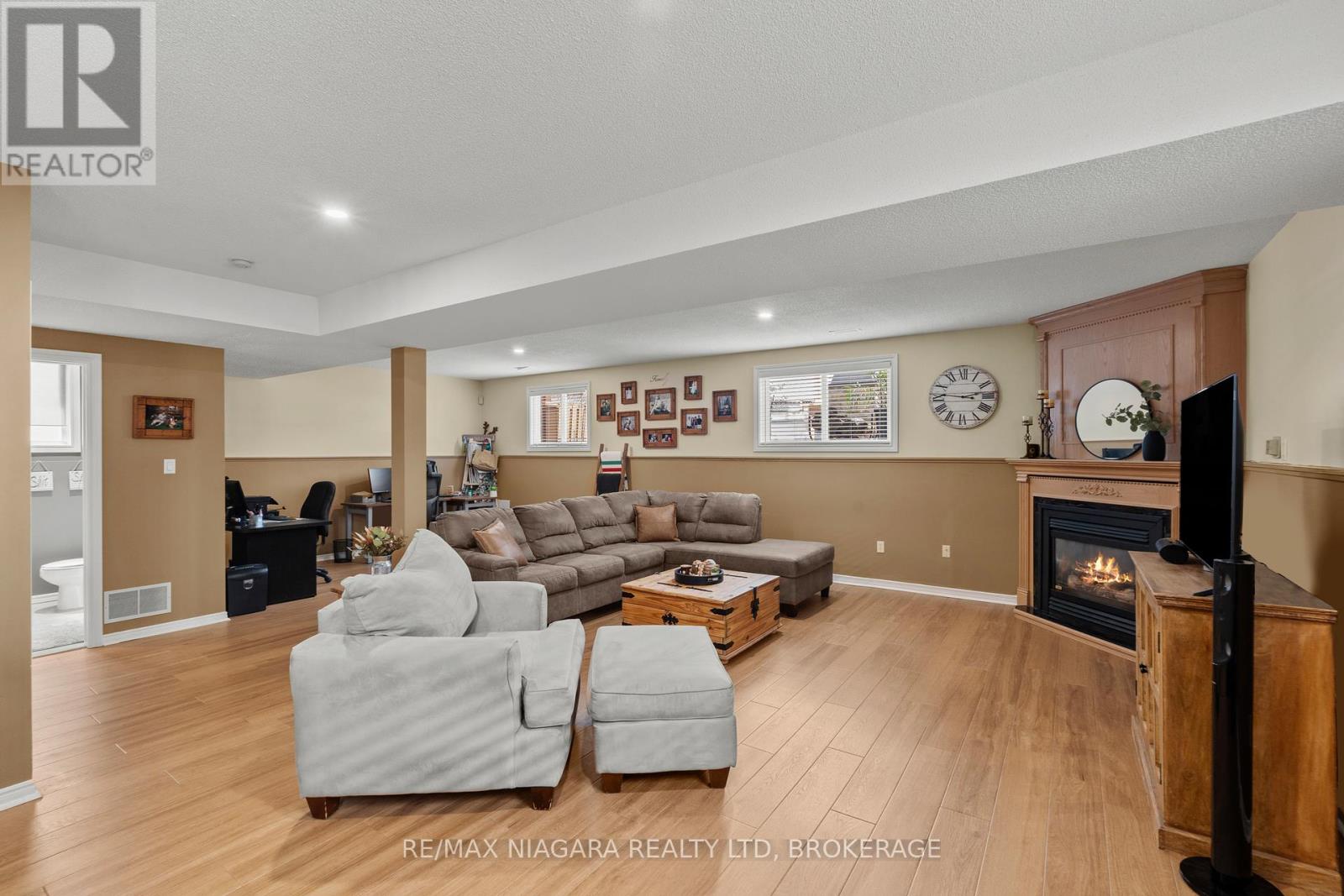 5991 ANDREA DRIVE - 19