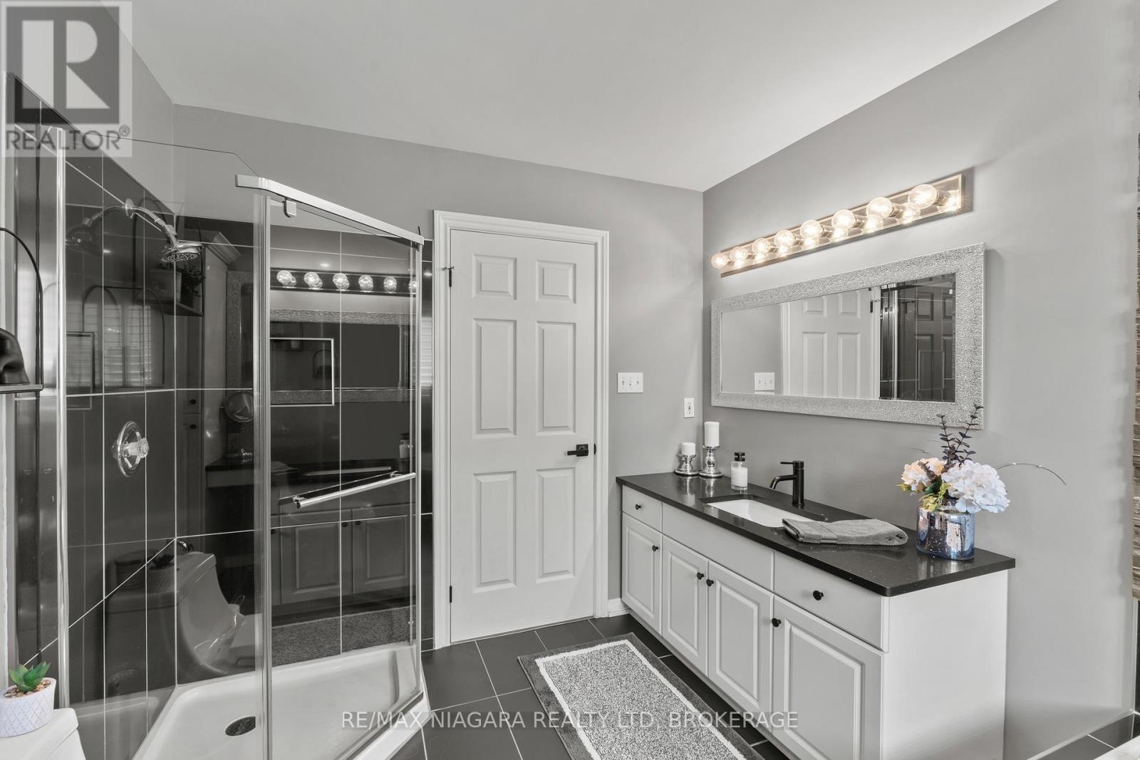 5991 ANDREA DRIVE - 23