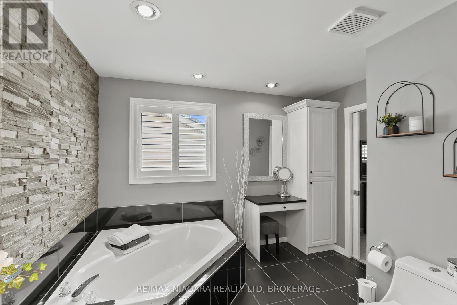 5991 ANDREA DRIVE - 24
