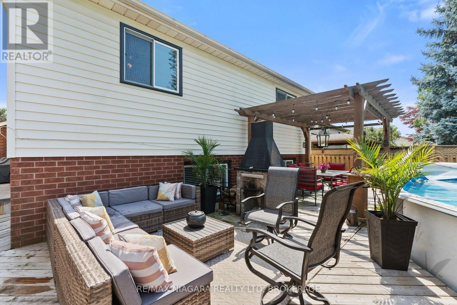 5991 ANDREA DRIVE - 36
