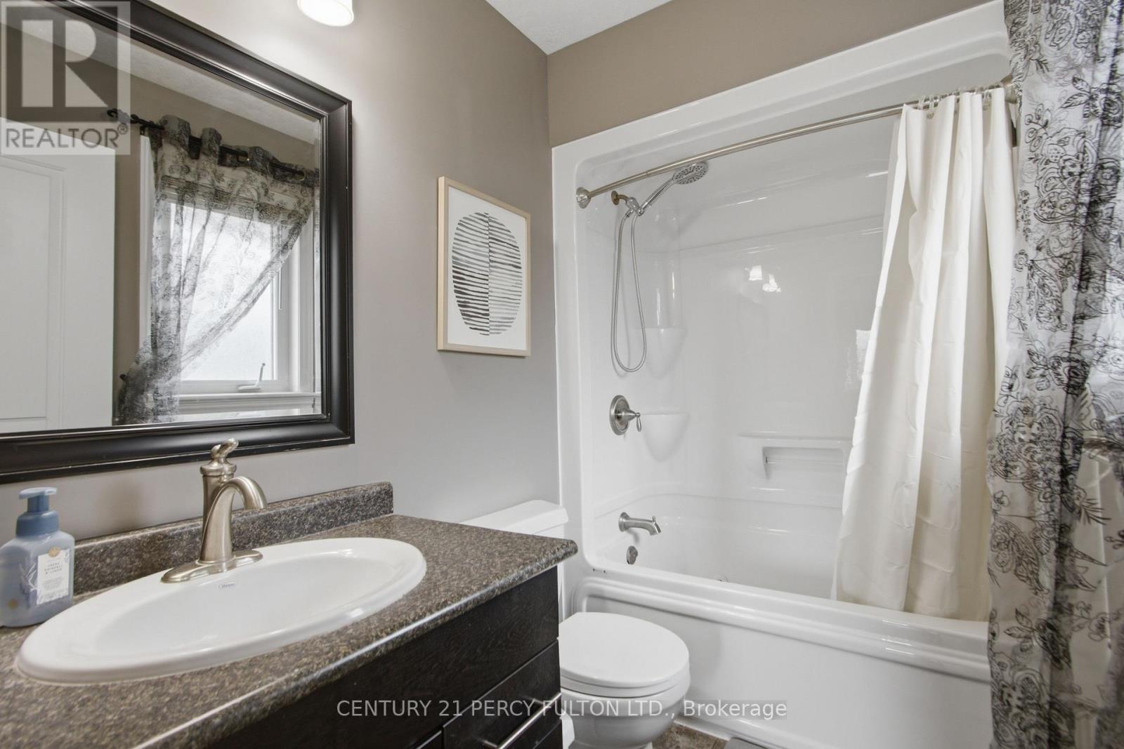 28 FREEDOM CRESCENT - 21