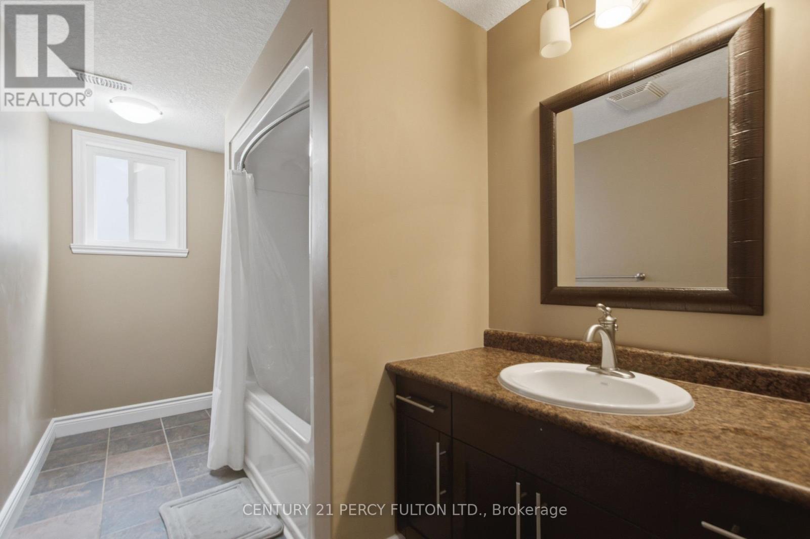 28 FREEDOM CRESCENT - 29