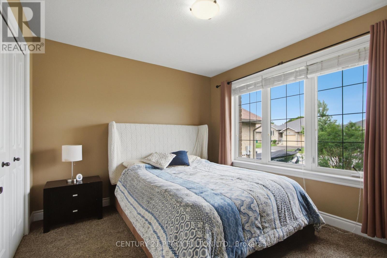 28 FREEDOM CRESCENT - 20