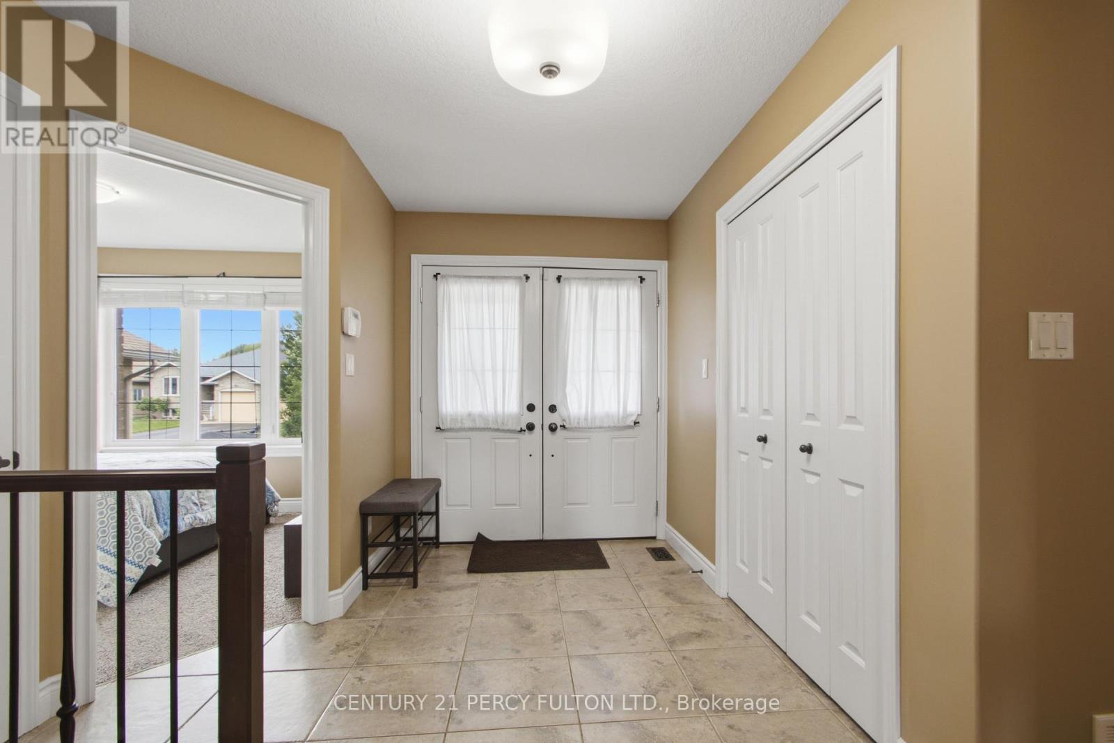 28 FREEDOM CRESCENT - 5