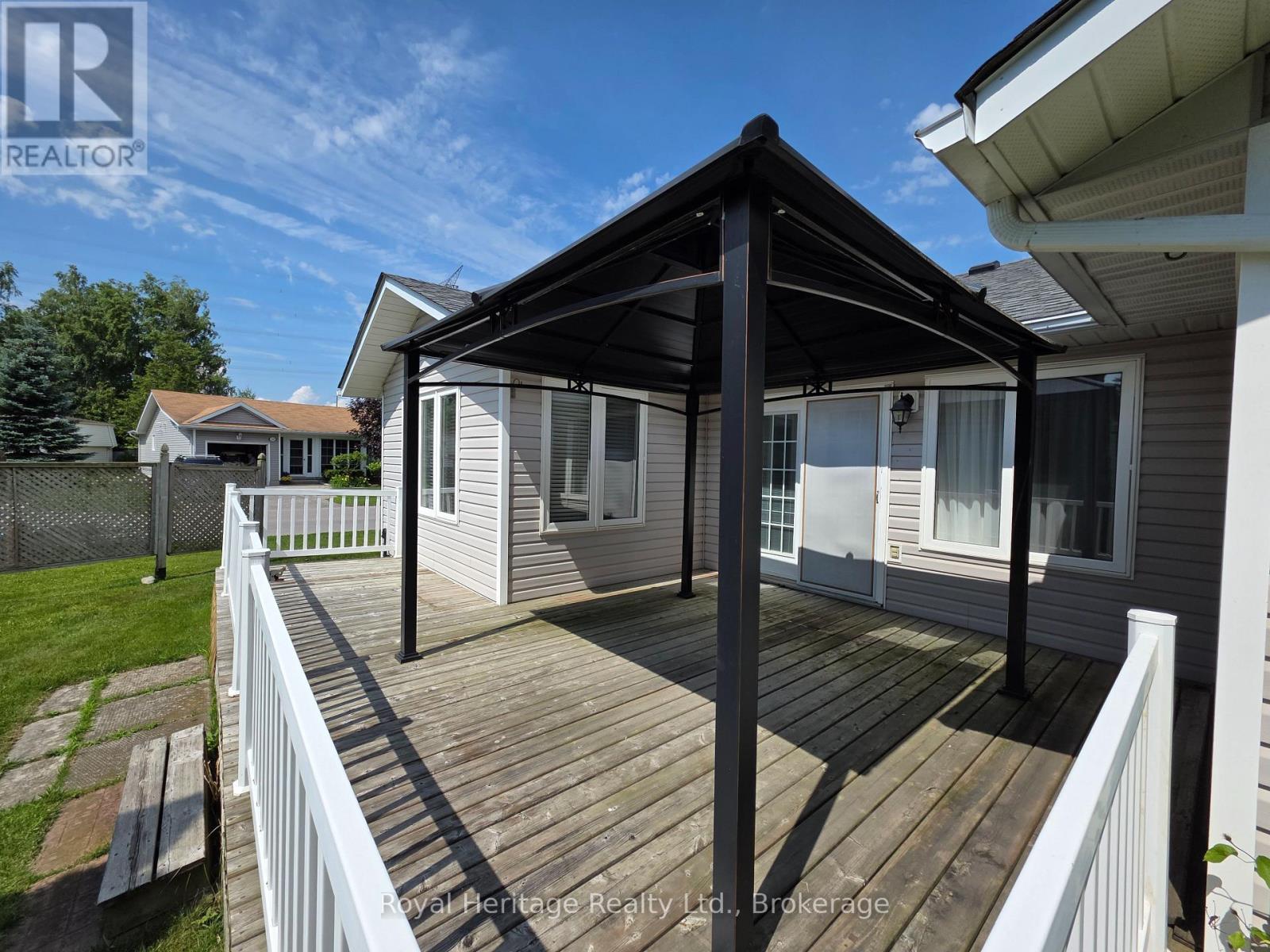 118 BLUFFS ROAD - Image 24