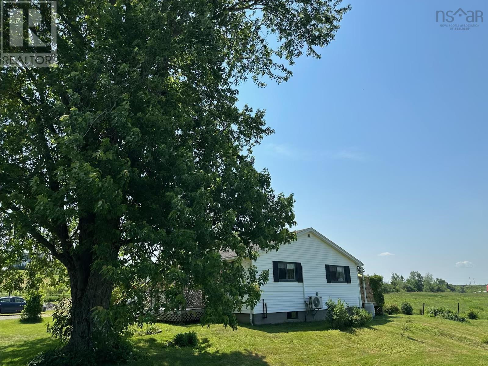 2515 Highway 2 - 20