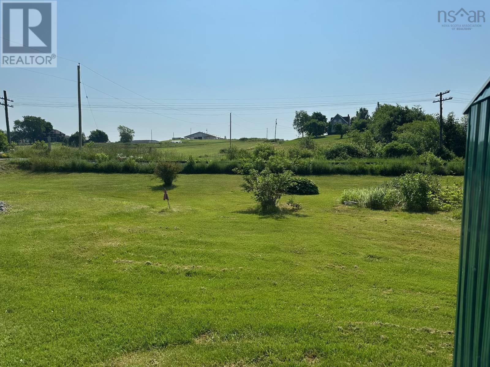 2515 Highway 2 - 21