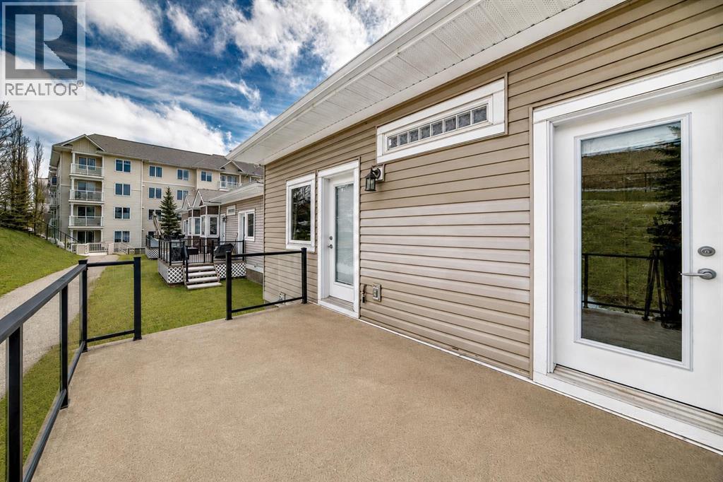 520 Rocky Vista Gardens NW - 21