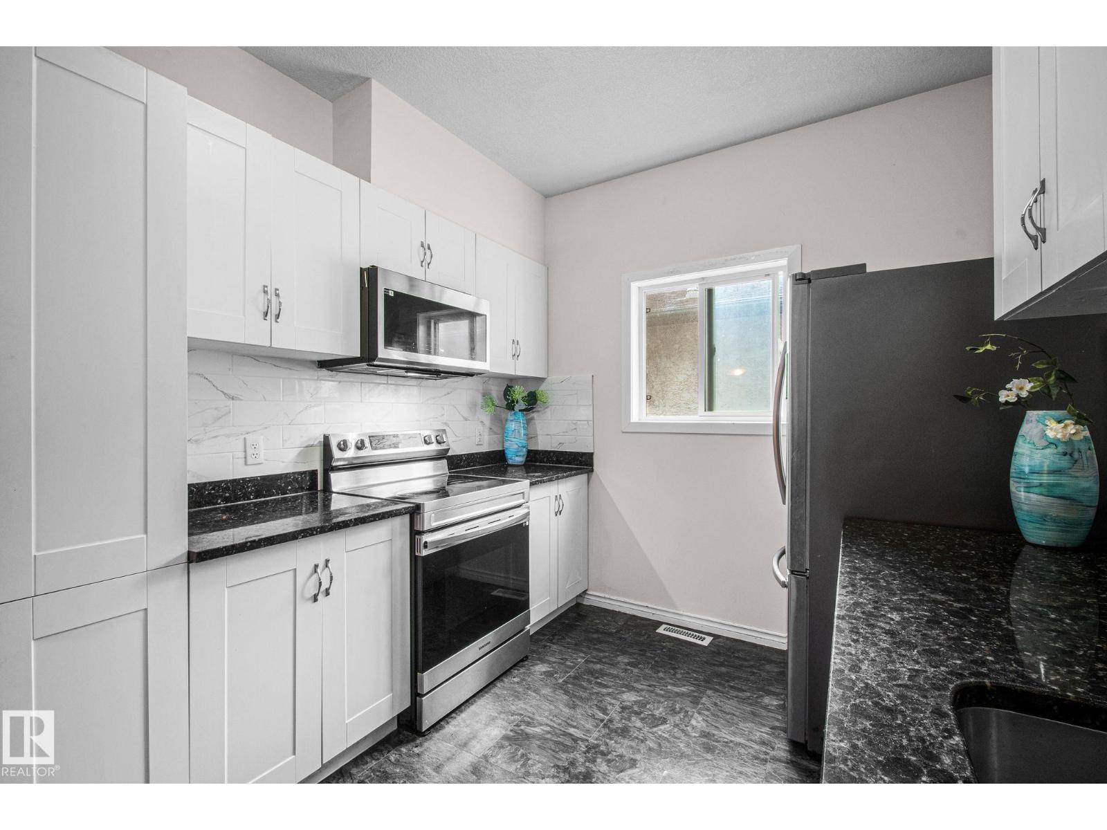 4806 117 AVE NW - 18