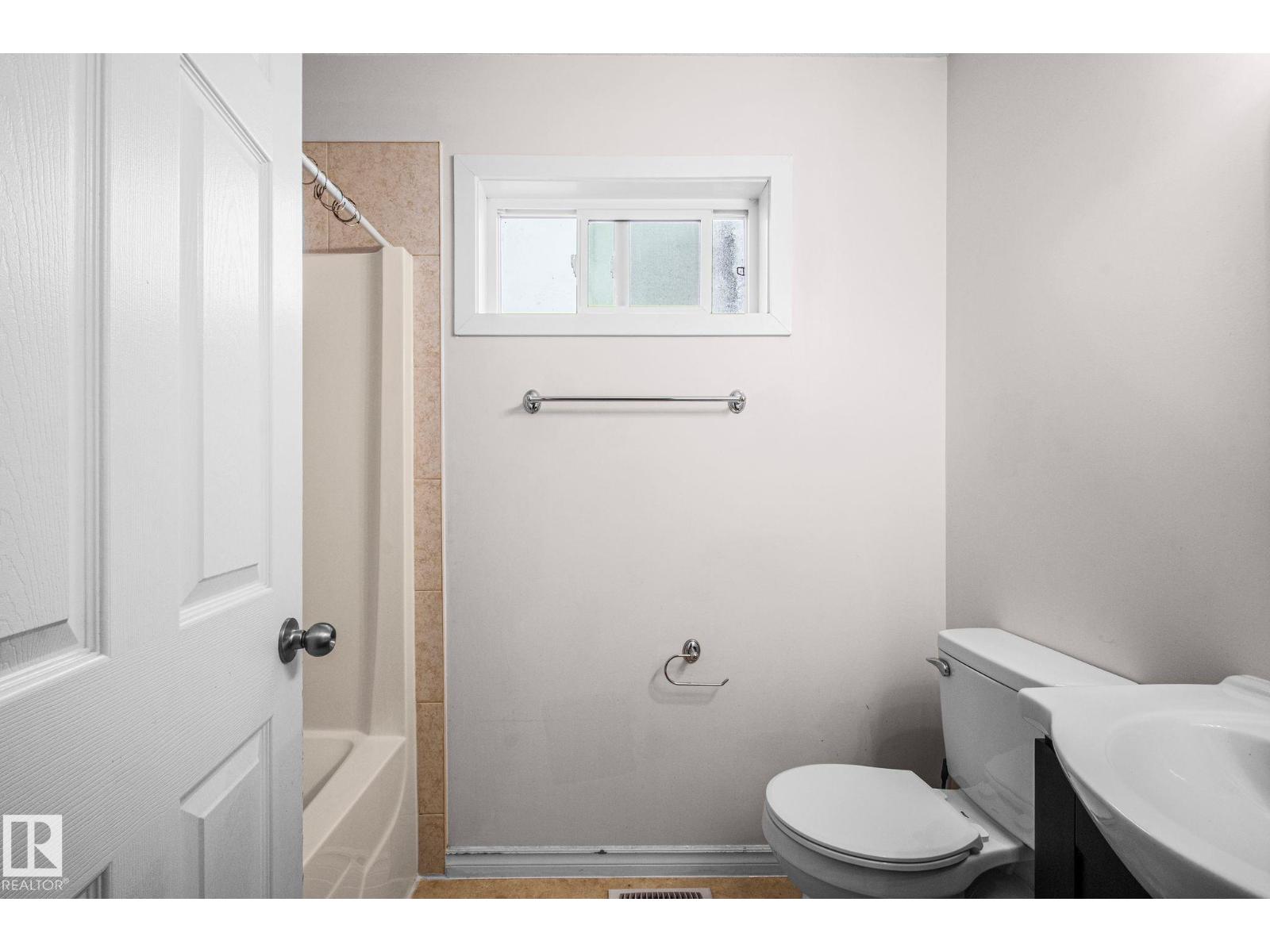 4806 117 AVE NW - 28