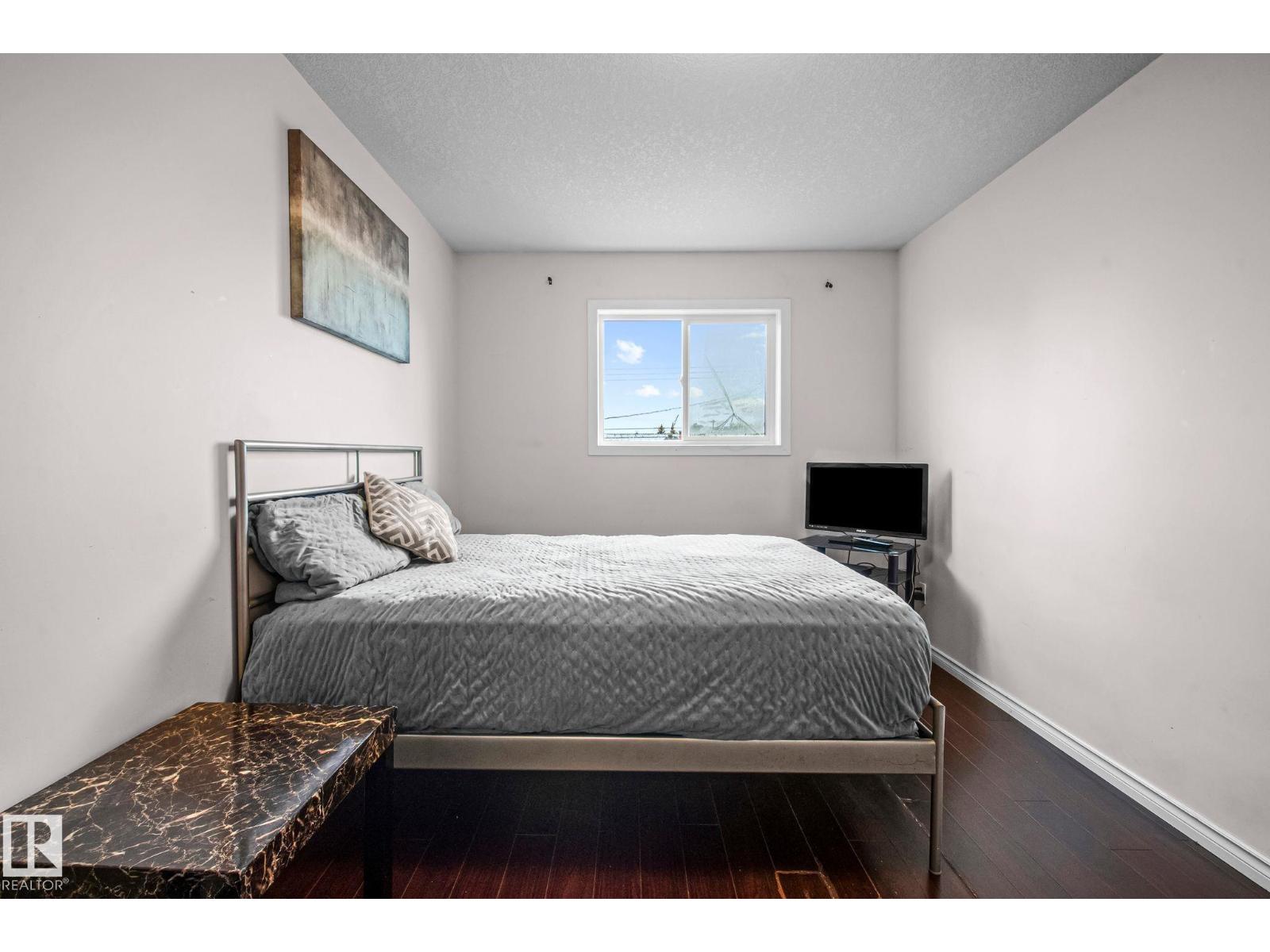 4806 117 AVE NW - 40