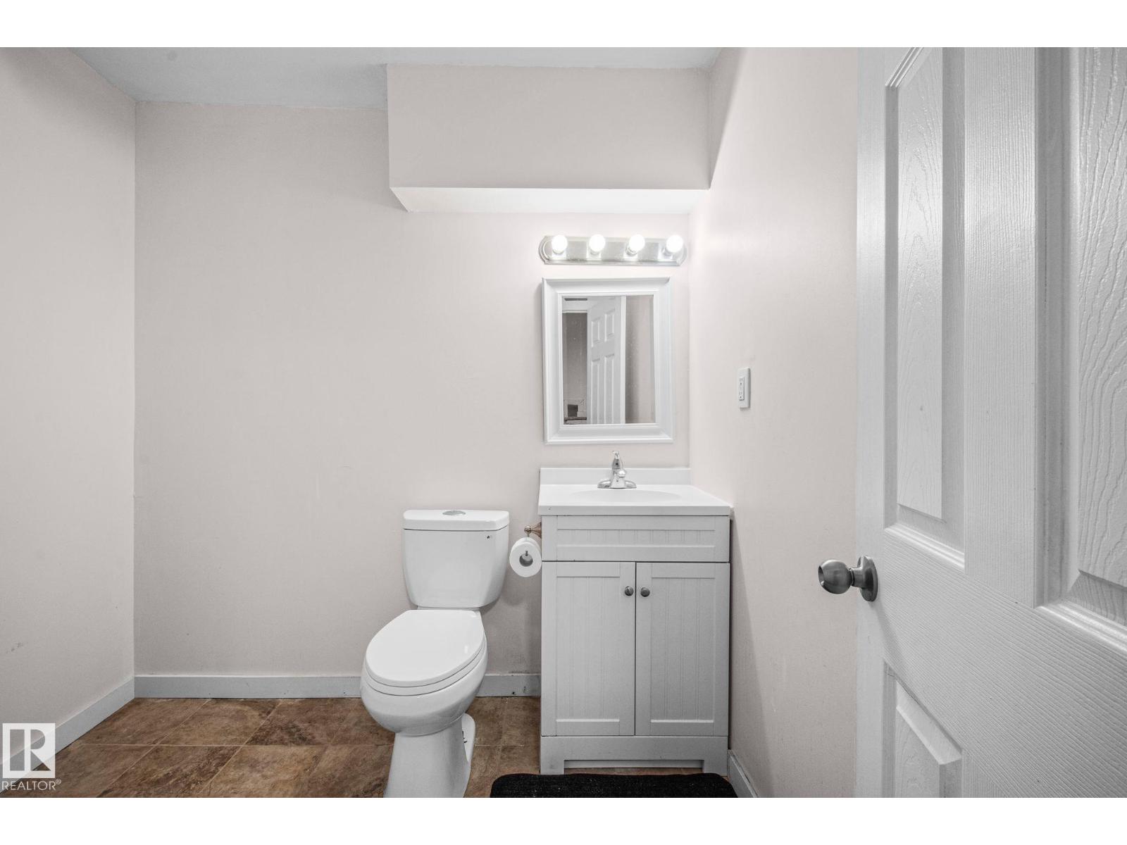4806 117 AVE NW - 50