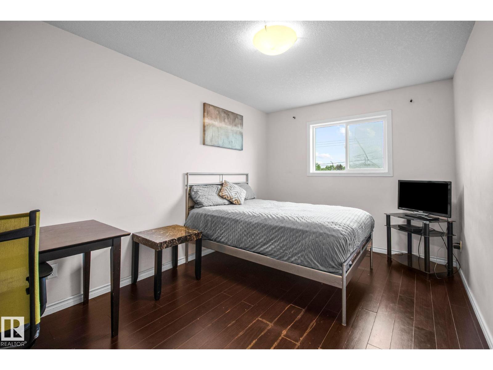 4806 117 AVE NW - 39